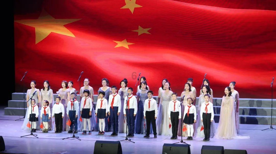 咱百科——“驯鹤女孩”徐秀娟守护丹顶鹤的一生